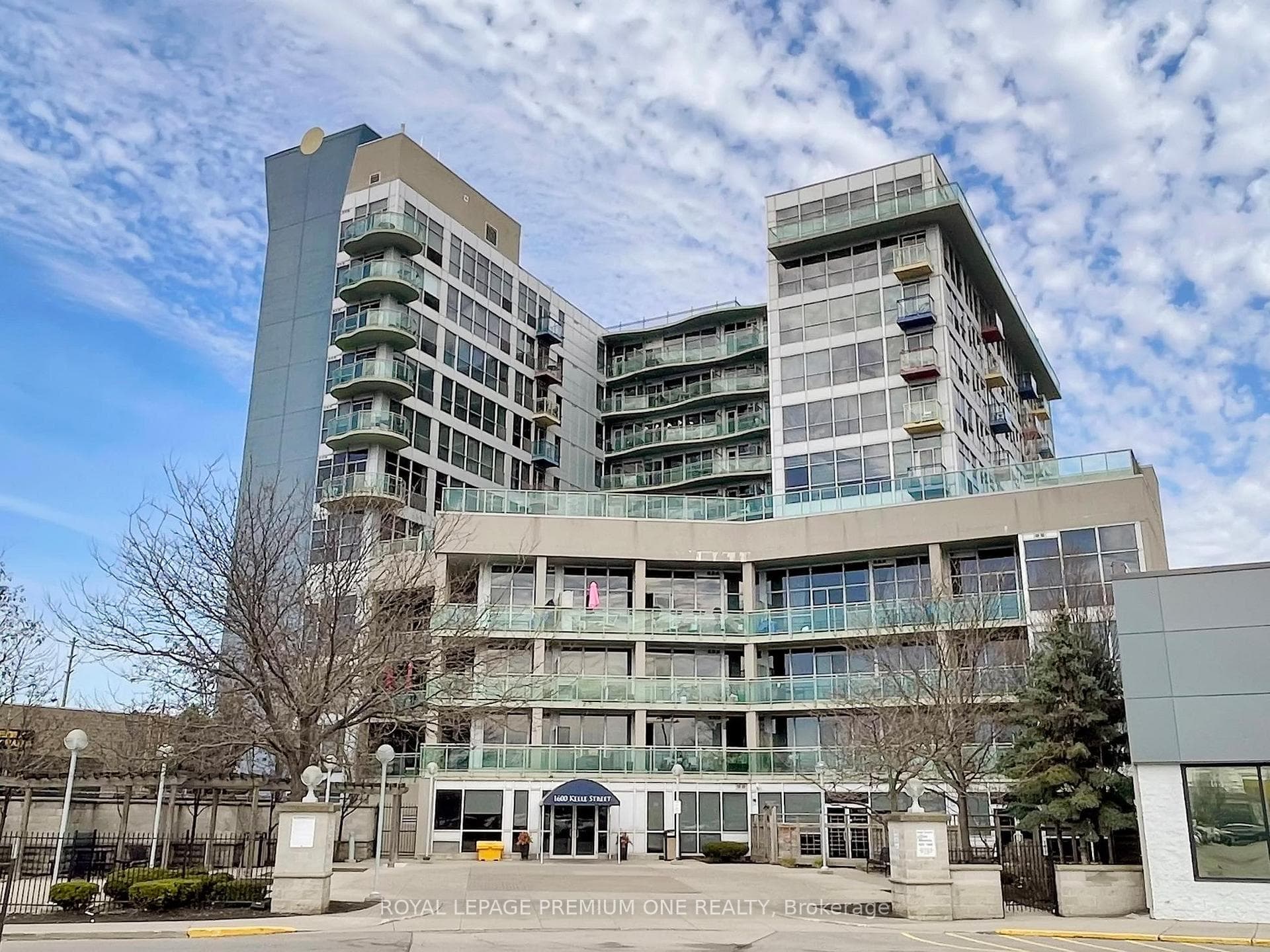 1600 Keele Street 1101, Toronto, ON M6N 5J1
