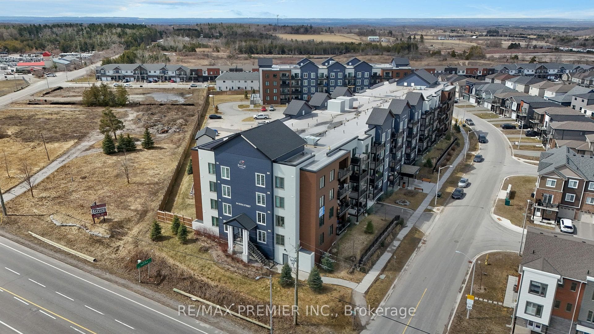 54 Koda Street 417, Barrie, ON L9J 0J6