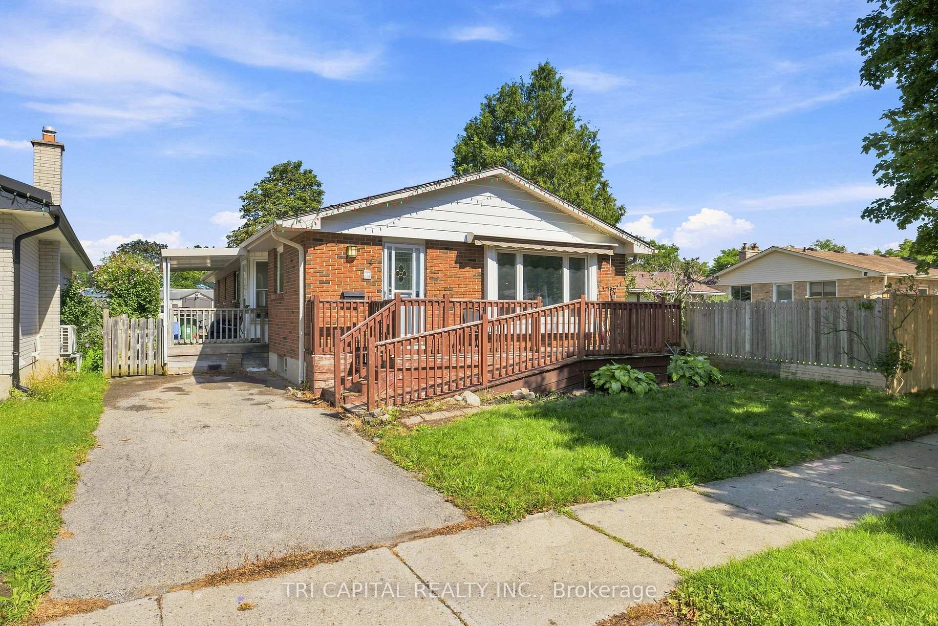 4 Harding Crescent, London South, ON N6E 1G3