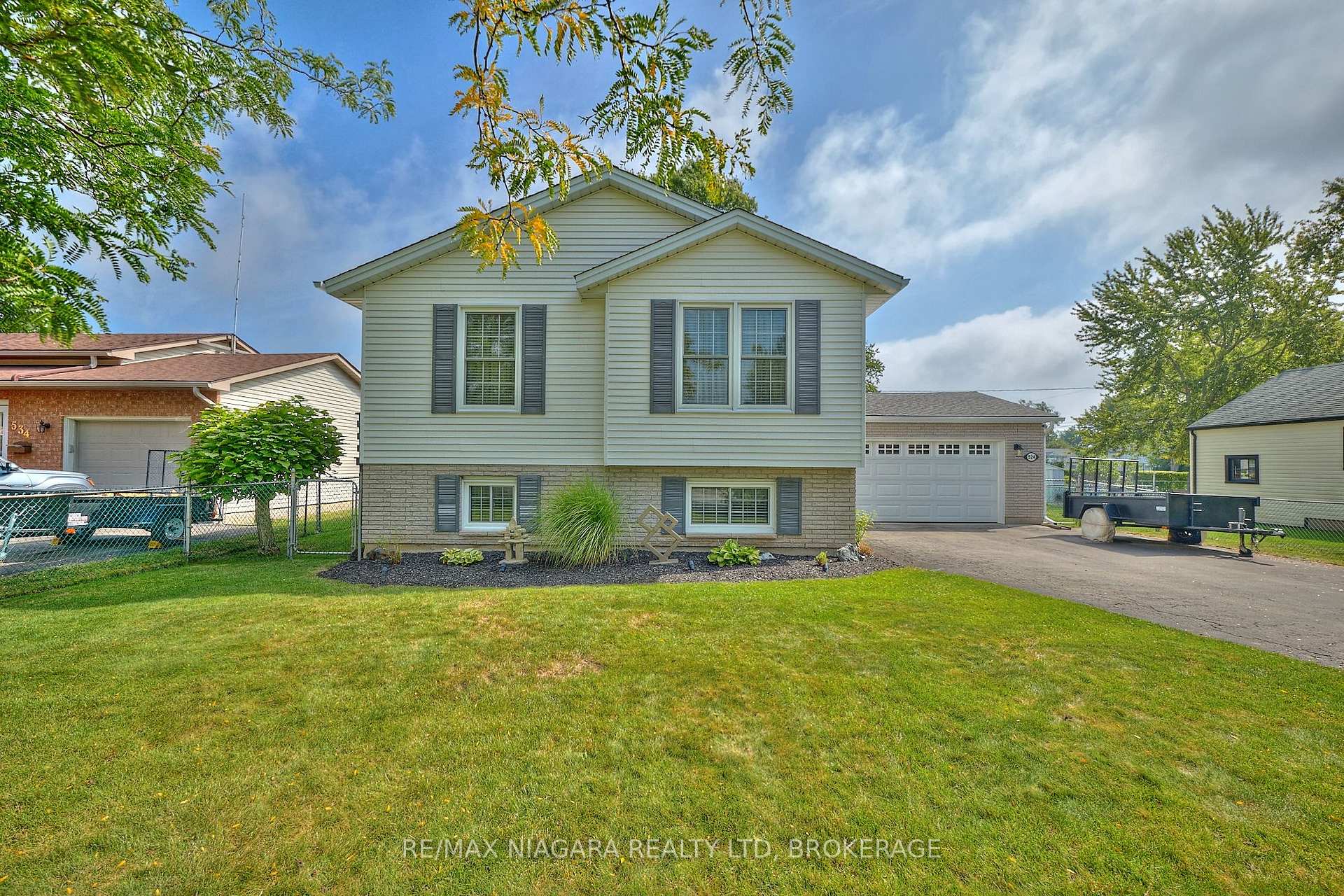 524 Lakeview Road, Fort Erie, ON L2A 4W6