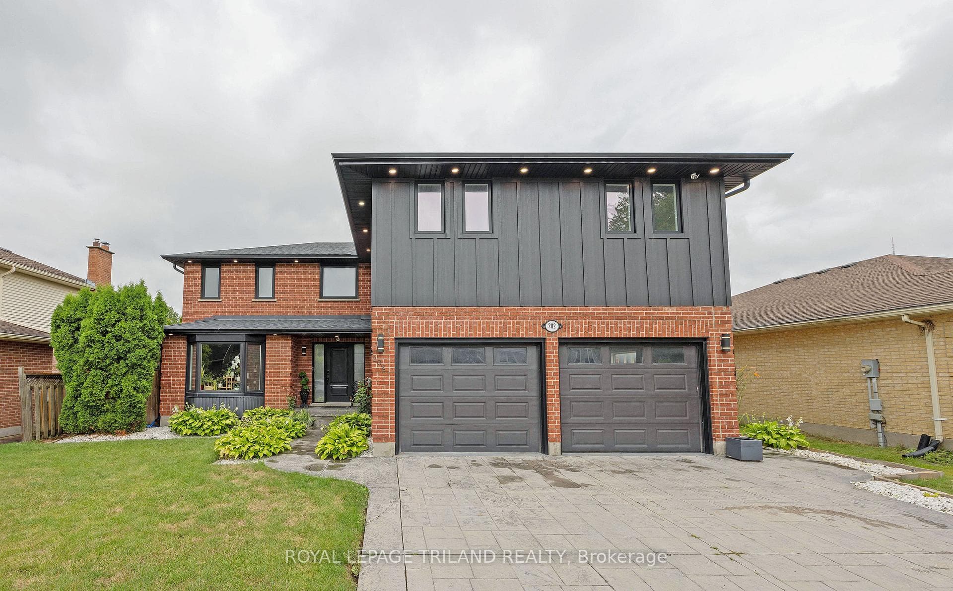 202 Pine Valley Drive, London South, ON N6J 4N7