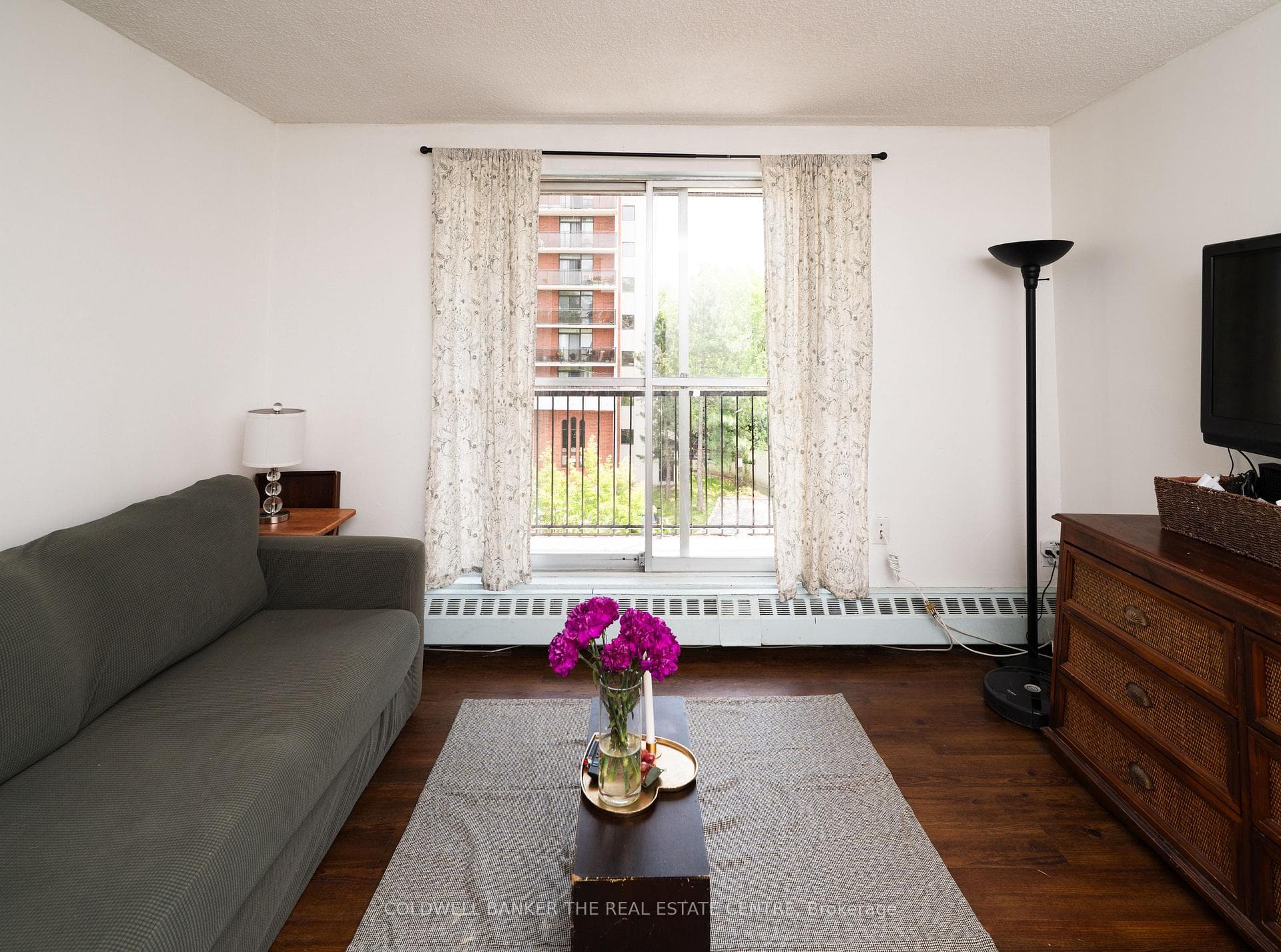1690 Victoria Park Avenue 404, Toronto, ON M1R 1R1