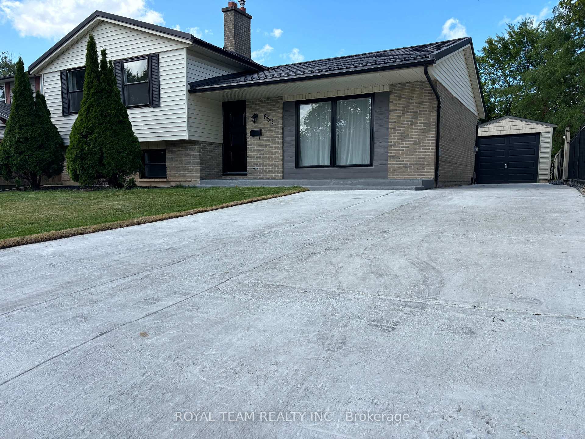 653 Steeplechase Drive, London South, ON N6J 3P3