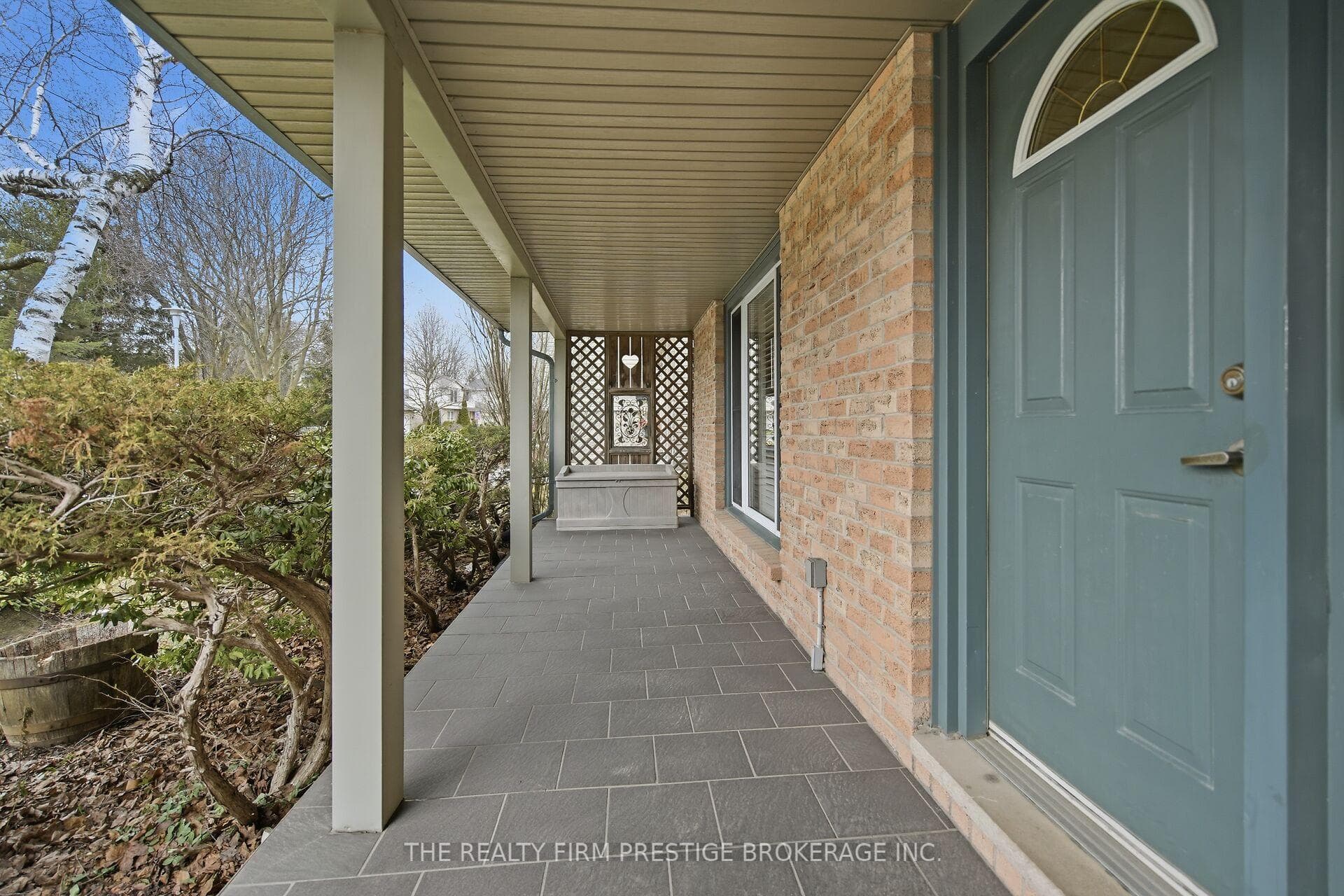 126 Gardenvale Crescent, London South, ON N6J 4B9