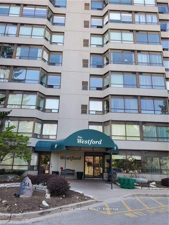744 Wonderland Road S 1208, London South, ON N6K 4K3