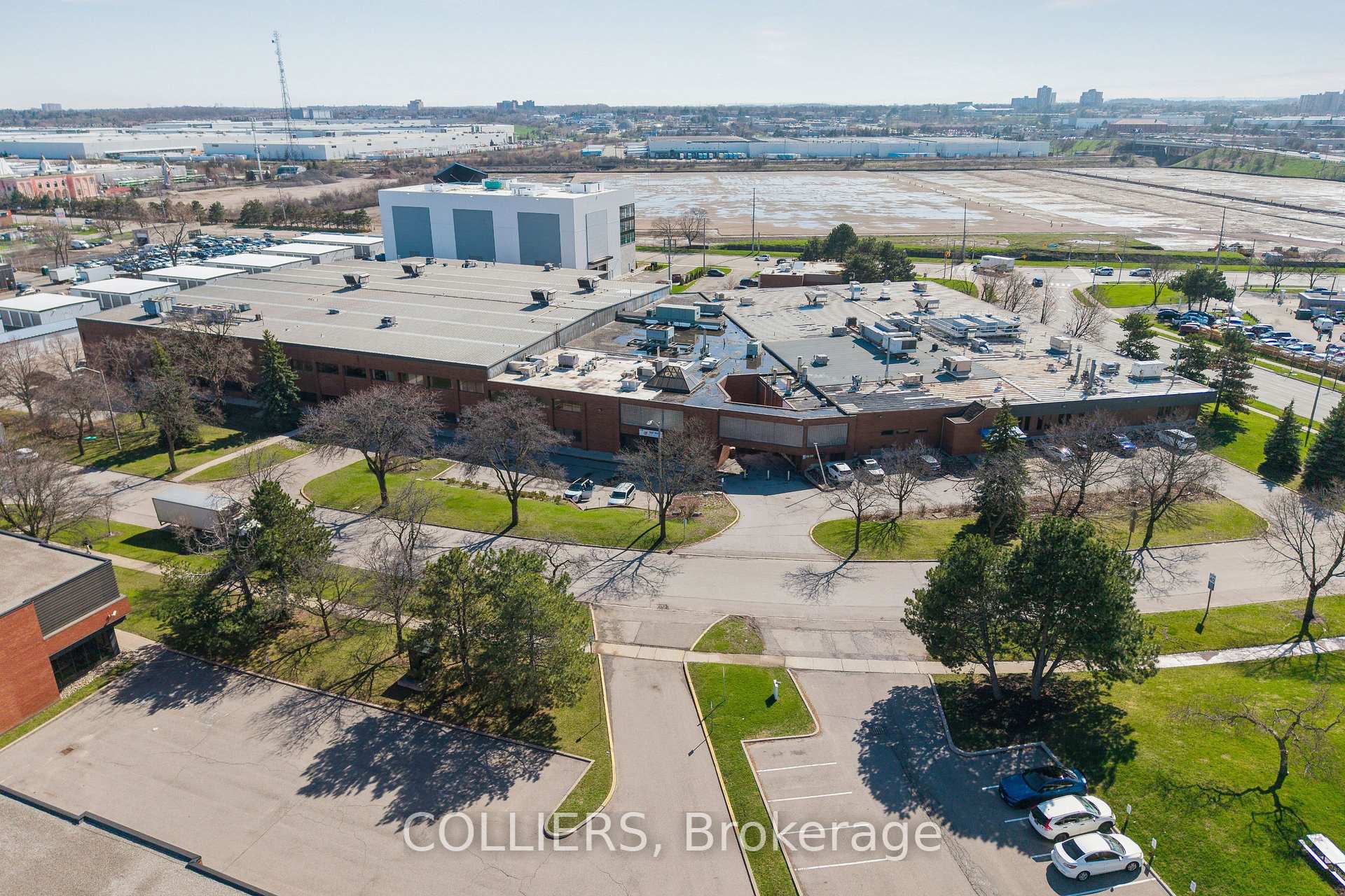 6515 Kitimat Road B, Mississauga, ON L5N 2X5