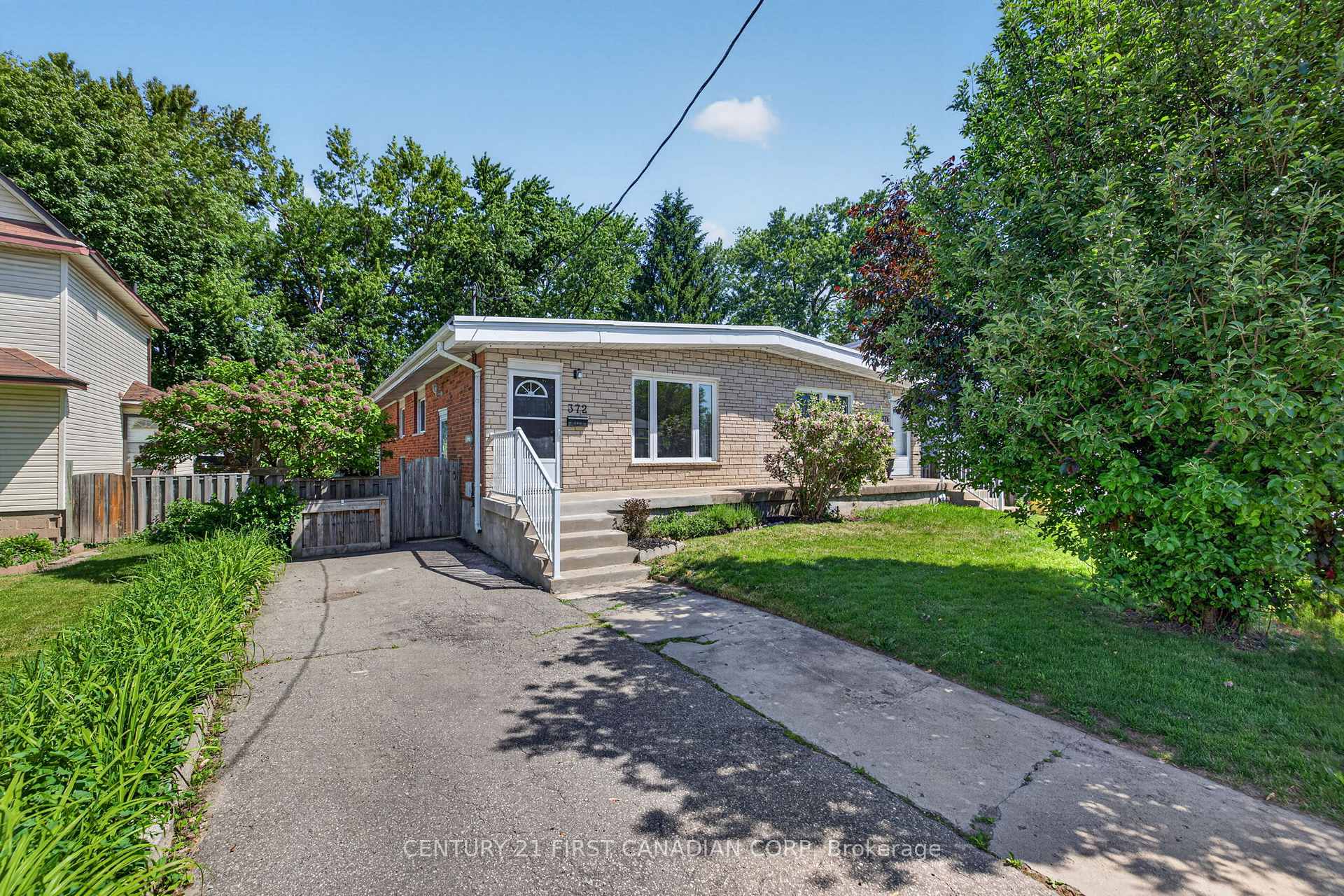 372 Dieppe Street, London South, ON N5Z 3A6