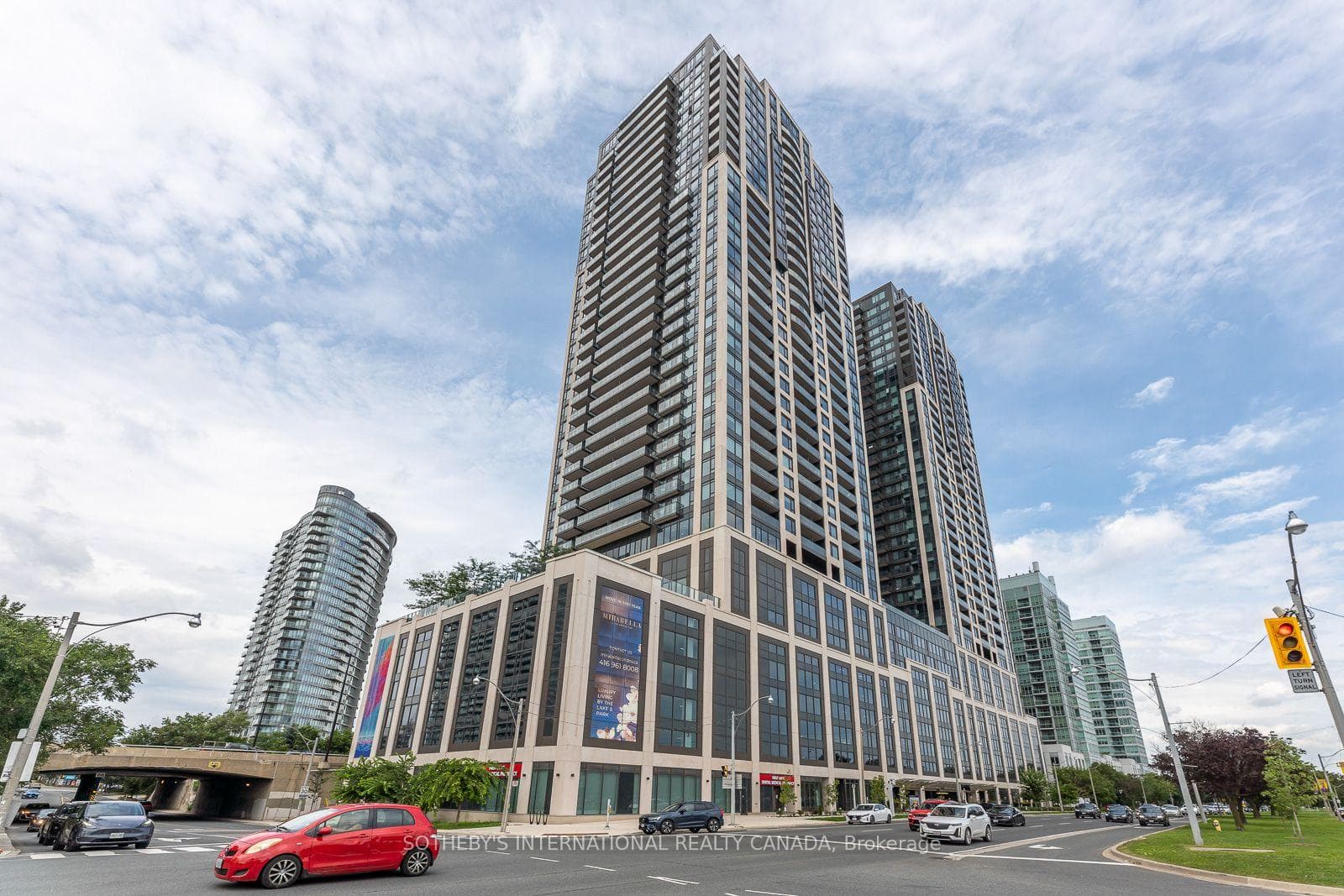 1928 Lake Shore Boulevard W 3906, Toronto, ON M6S 0B1
