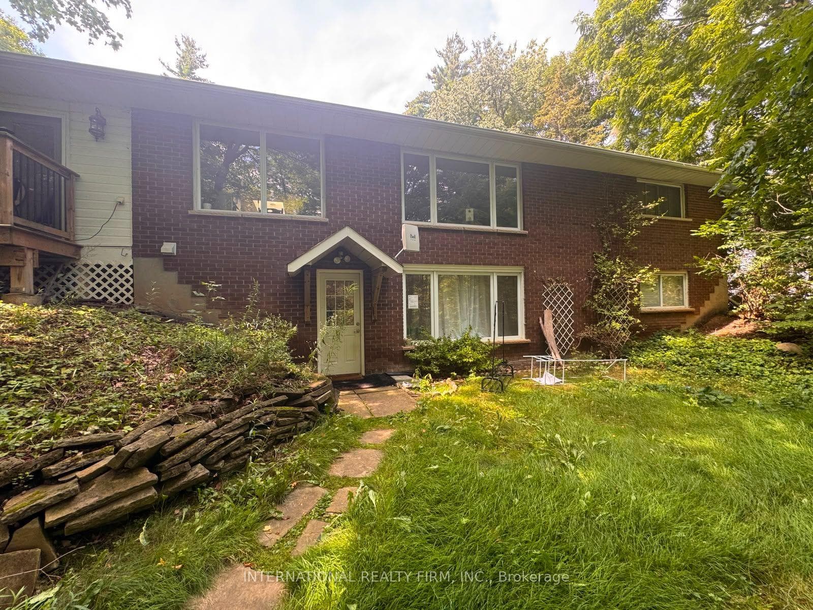 11382 Seventeen Side Road, Halton Hills, ON L0P 1H0