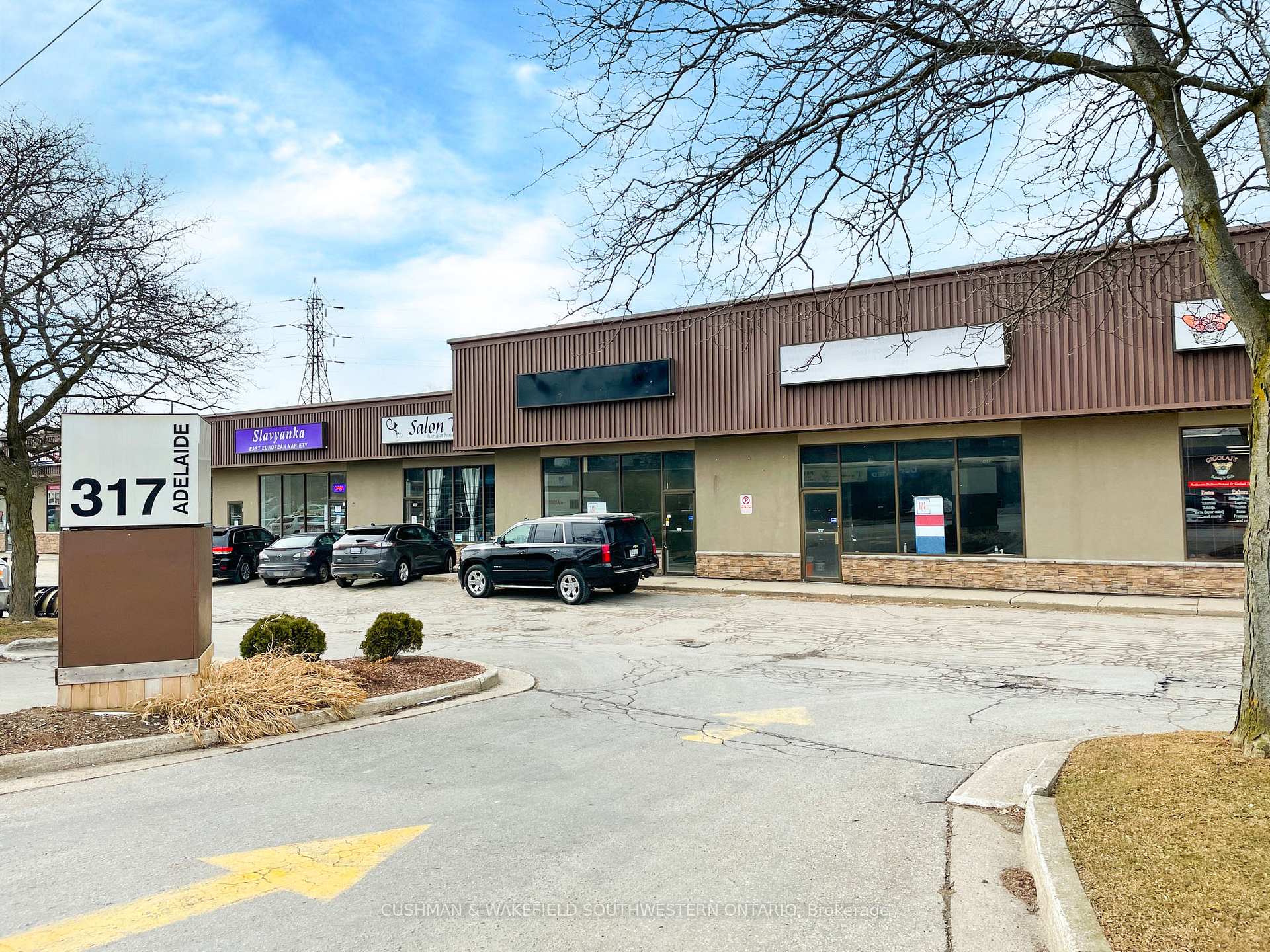 317 Adelaide Street S 112-115, London South, ON N5Z 3L3