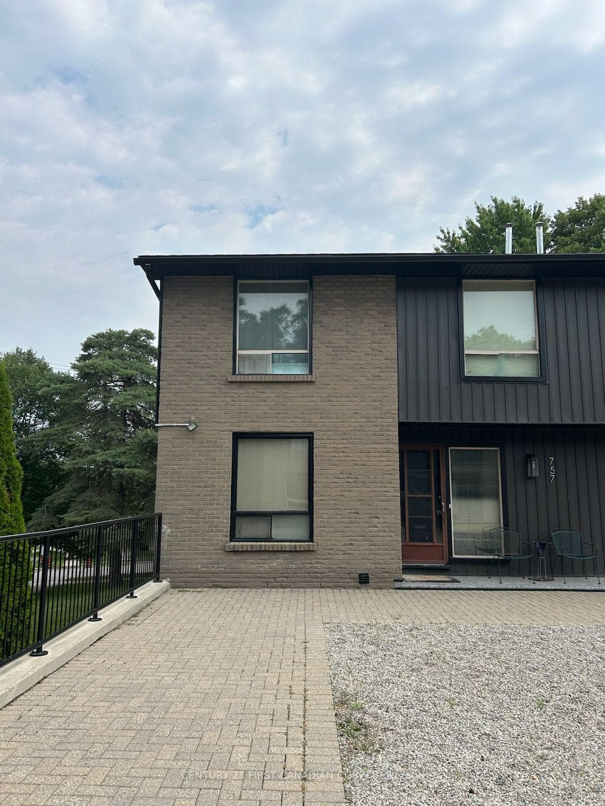 757 Berkshire Drive, London South, ON N6J 3B5